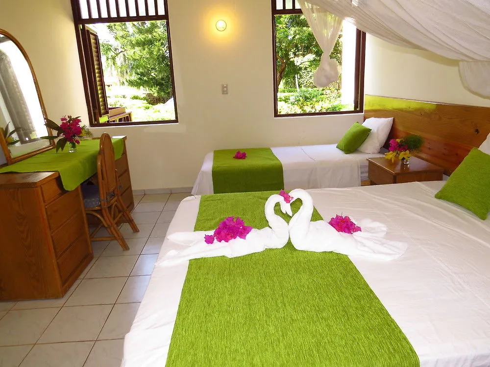 El Pelicano Apart-Hotel Las Galeras 3*,