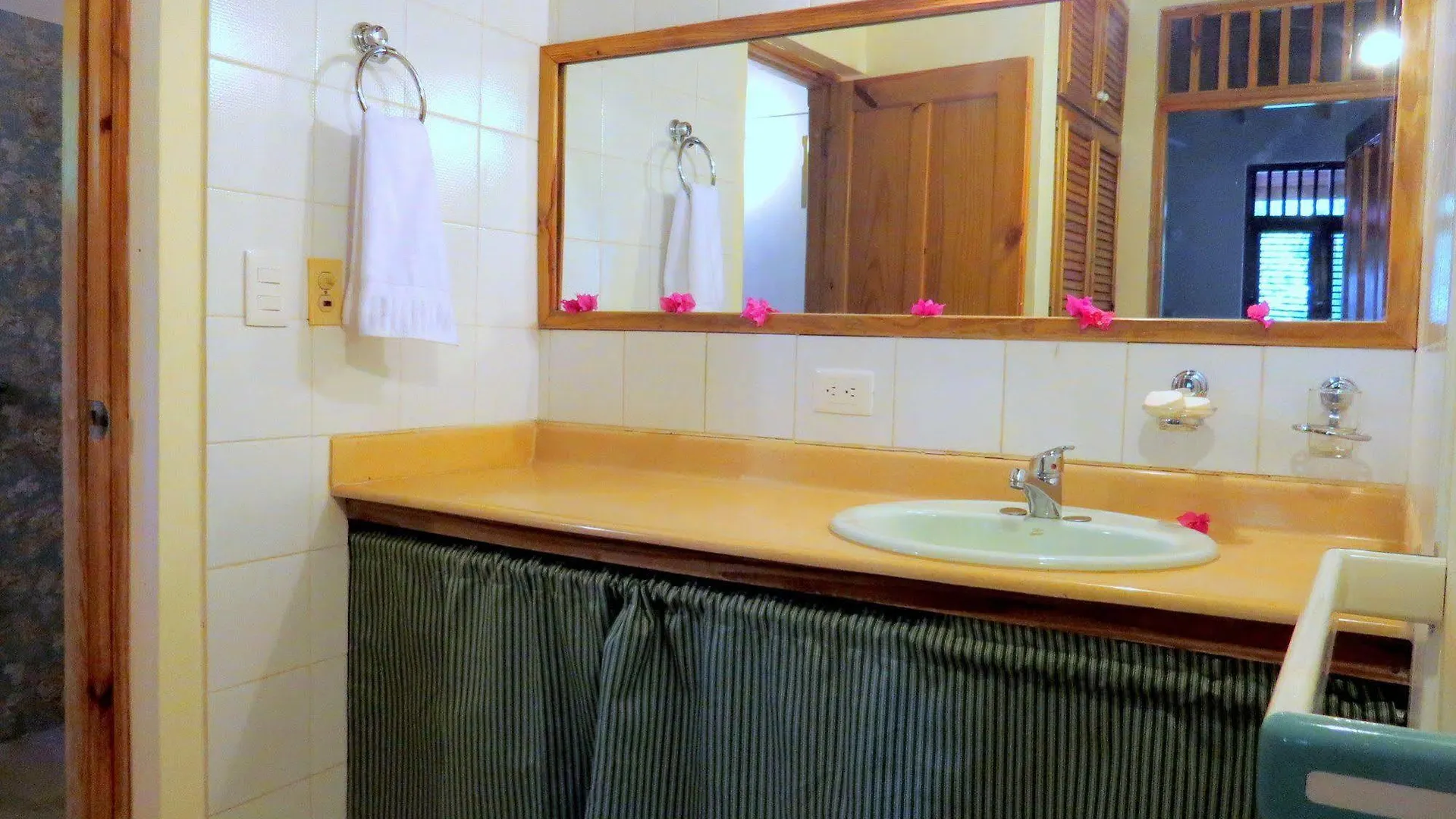 El Pelicano Apart-Hotel Las Galeras Aparthotel